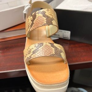 Dolce Vita Idrah wedges